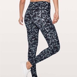 Lululemon Wunder Under Hi-Rise Tight 
Blue Embellished Multi Women’s Size 4